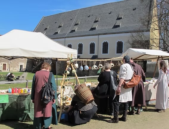 Kunsthandwerkermarkt im Kloster Altzella
